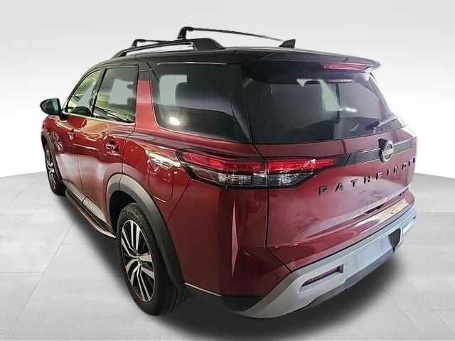 2023 Nissan Pathfinder Platinum 4