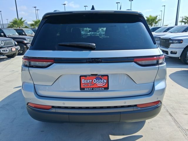 New 2026 Silver Jeep Altitude image 6
