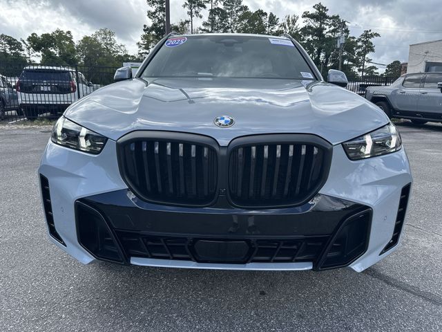 Used 2025 Gray BMW sDrive40i image 9