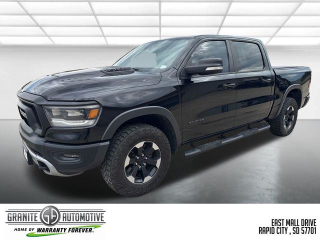 Diamond Black Crystal Pearlcoat 2019 RAM 1500 Pickup Truck Four-Wheel Drive 8-Speed Automatic