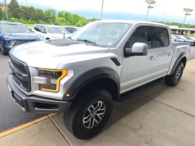 2017 Ford F-150 Raptor 4x4 SuperCrew 5-1/2 Box's photo