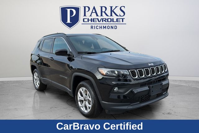 Diamond Black Crystal Pearlcoat 2025 Jeep Compass Latitude 4WD SUV / Crossover Four-Wheel Drive 8-Speed Automatic