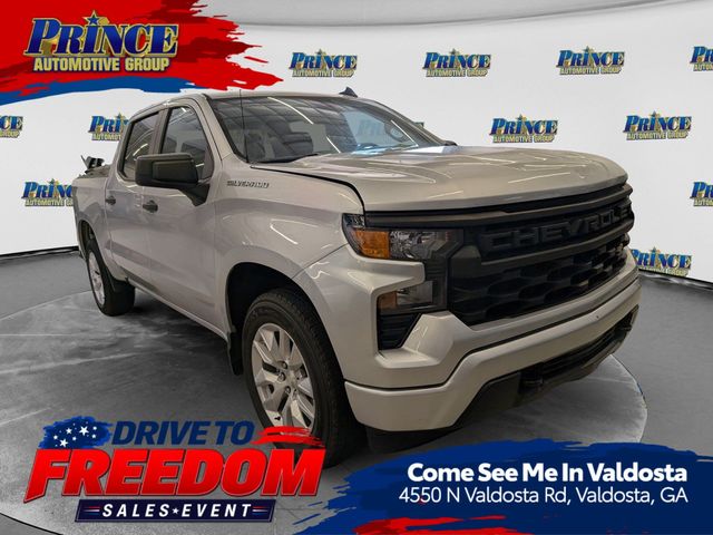 Silver Ice Metallic 2022 Chevrolet Silverado 1500 Pickup Truck 4X2 8-Speed Automatic