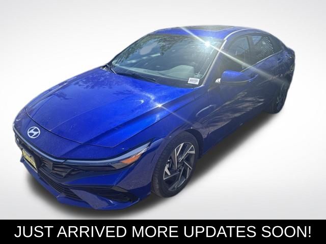  2025 Hyundai Elantra Hybrid Limited FWD   