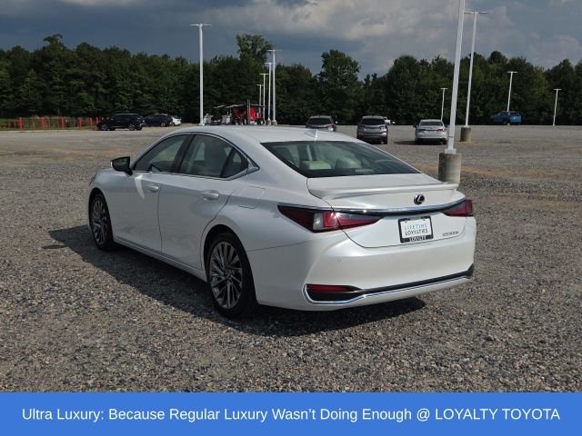 Used 2025 Lexus ES Sedan