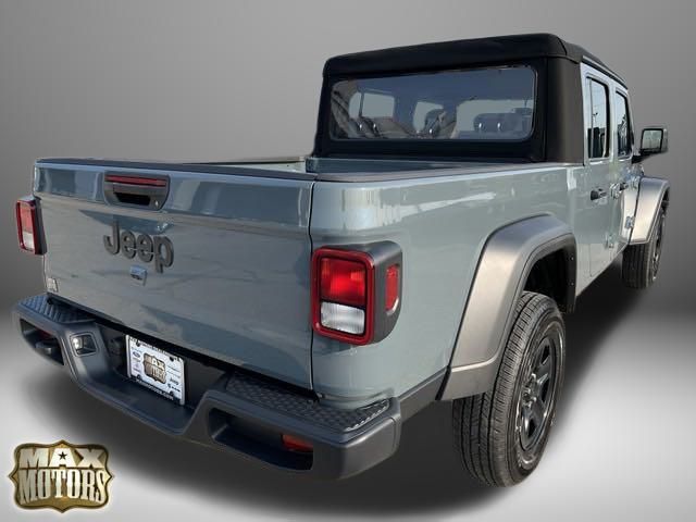 2024 Jeep Gladiator Sport 10