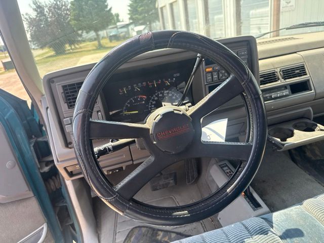 1994 Blue Chevrolet C/K 1500 Cheyenne 4X4 Truck