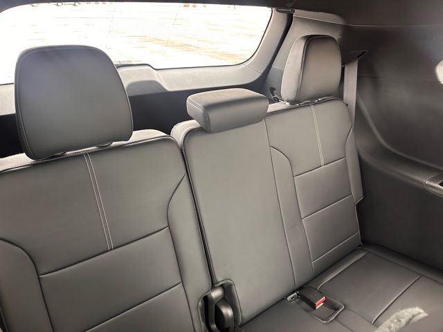 2024 GMC Acadia AWD Elevation