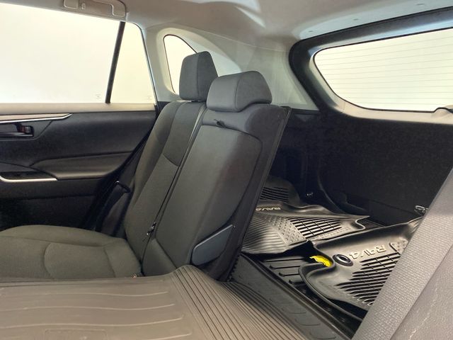 Used 2020  Toyota LE image 14