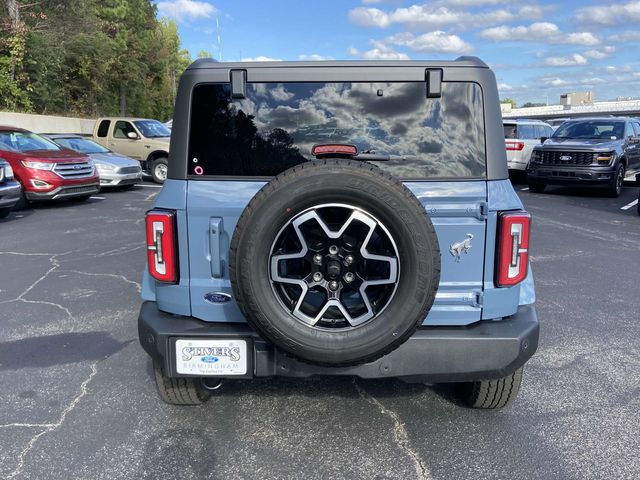 2024 Ford Bronco Outer Banks 5