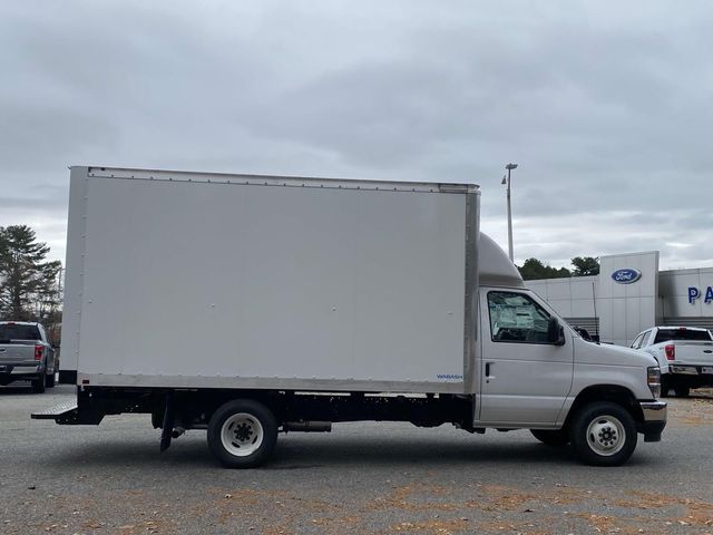 2024 Ford E-450SD Base 6