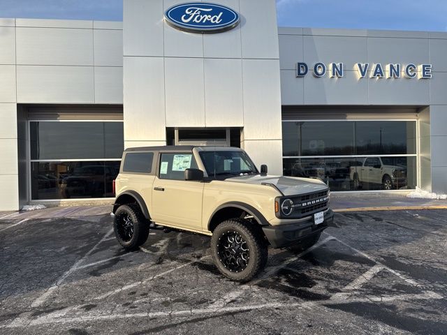 Desert Sand 2025 Ford Bronco 2-Door 4WD SUV / Crossover Four-Wheel Drive Automatic