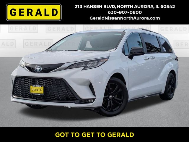 White 2024 Toyota Sienna XSE 7-Passenger AWD Minivan All-Wheel Drive Continuously Variable Transmission
