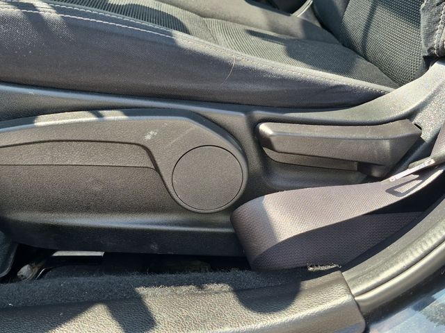 2015 Subaru XV Crosstrek - Image 13
