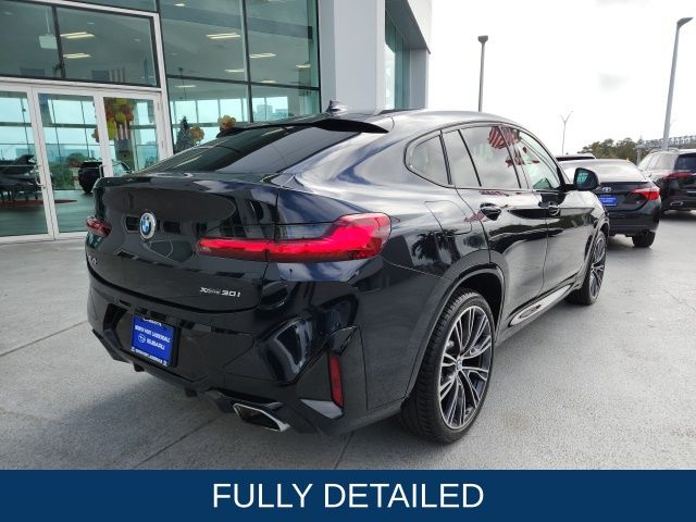 2022 BMW X4 xDrive30i 10