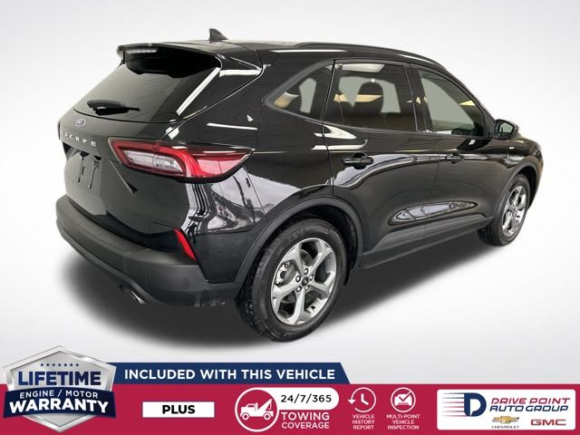 2025 Ford Escape ST-Line - Image 3