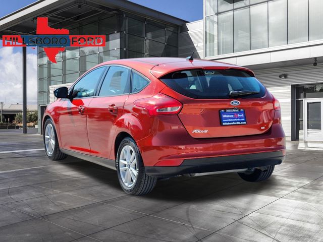 2018 Chili Pepper Red Ford Focus SE FWD Hatchback