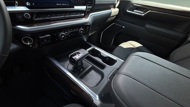 Used 2026 White Chevrolet LT Trail Boss image 14