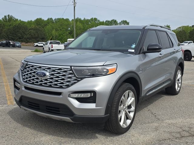 2023 Ford Explorer Platinum  B02247