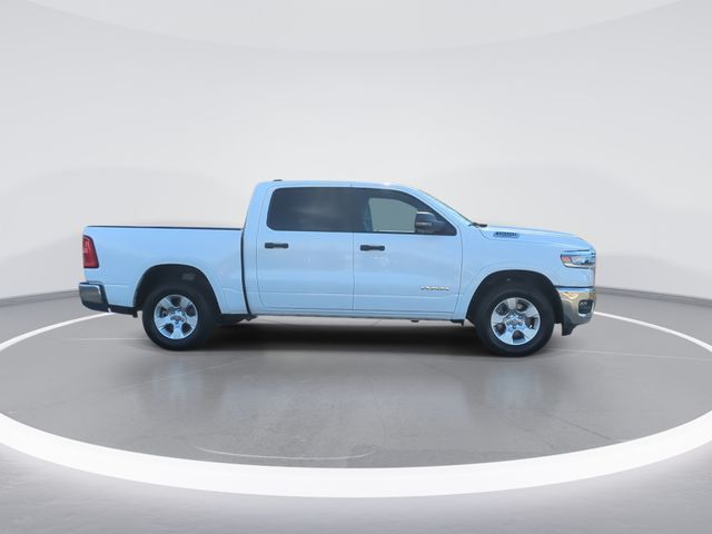 Used 2025 White Ram Big Horn/Lone Star image 9