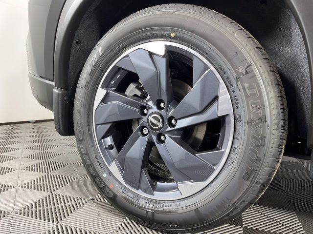 2025 Super Black Nissan Rogue SV FWD SUV