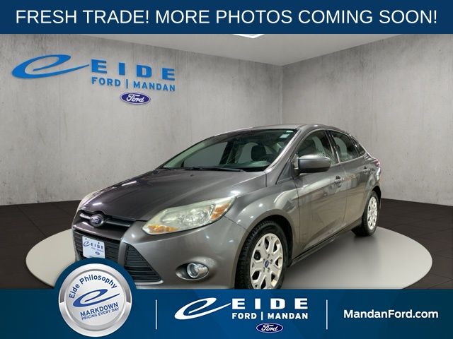 Sterling Gray Metallic 2012 Ford Focus SE Sedan Front-Wheel Drive 6-Speed Automatic