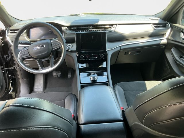 JeepGrand Cherokee11