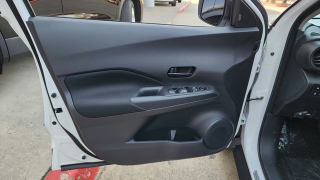 2025 Nissan Kicks Play