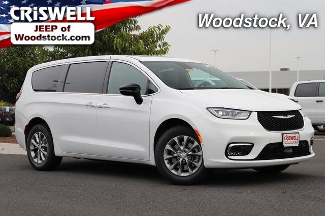 2026 Chrysler Pacifica Select AWD