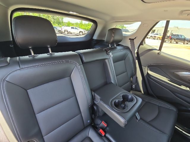 2024 GMC Terrain SLT:L44130A