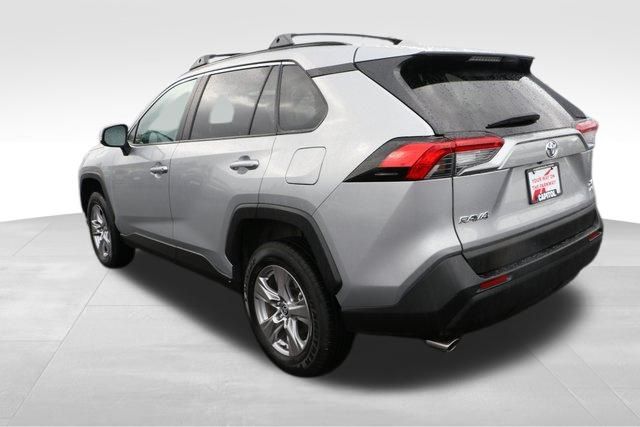 2023 Toyota RAV4 XLE 20