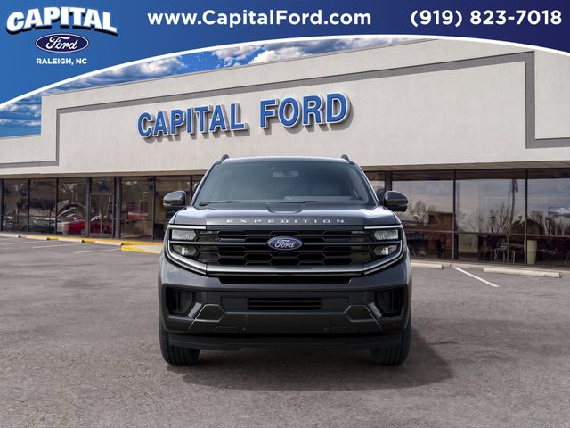 New 2027 Gray Ford Platinum image 3