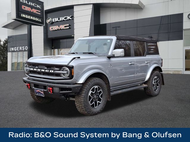 2022 Ford Bronco Outer Banks 4