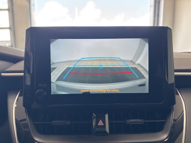 2025 Toyota Corolla LE - Photo 11
