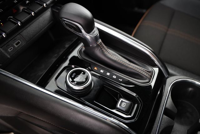 2024 GMC Canyon AT4 White at Gullo Toyota