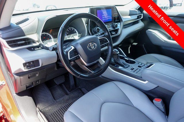 used 2023 Toyota Highlander car, priced at $34,099