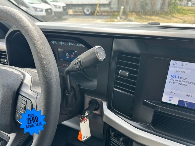 2025 Ford F-350SD XL photo