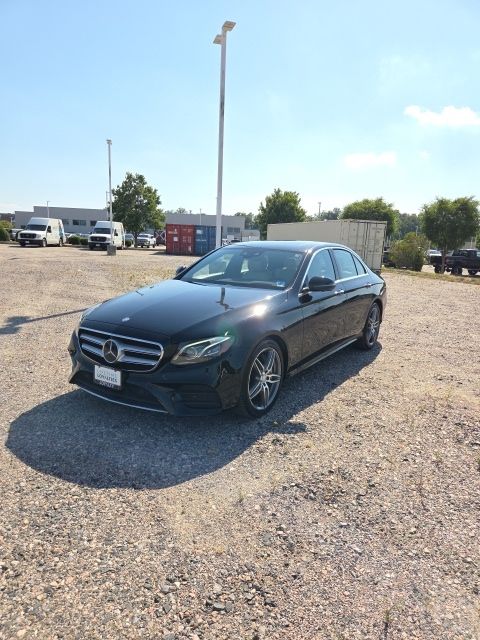 2017 Mercedes-Benz E-Class E300 4MATIC's photo