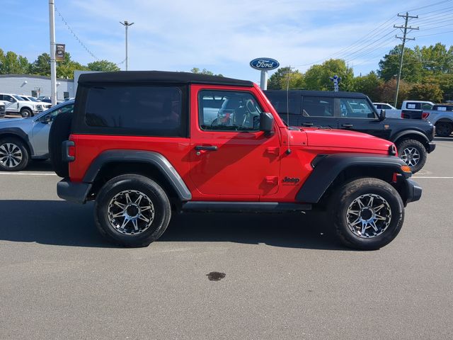 Used 2022 Red Jeep Sport S image 14