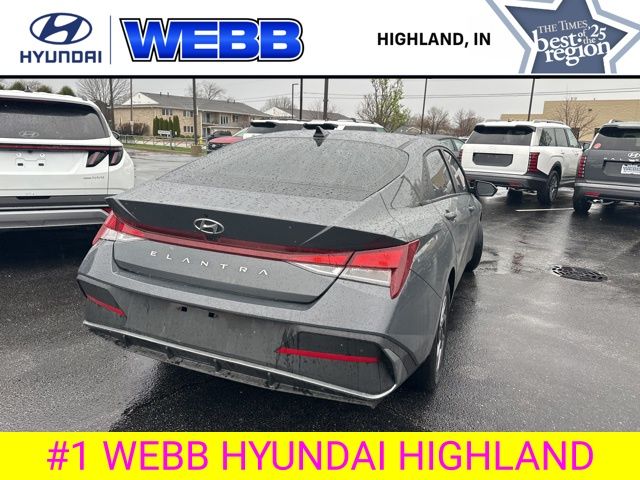 Used 2024 Gray Hyundai SEL image 15