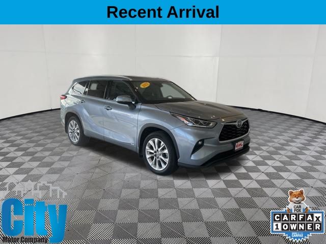Moon Dust 2021 Toyota Highlander Hybrid Limited AWD SUV / Crossover All-Wheel Drive Continuously Variable Transmission