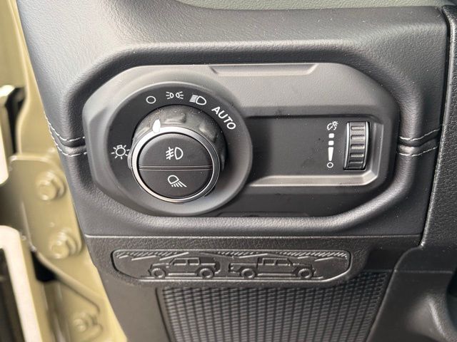 new 2026 Jeep Gladiator car, priced at $51,522