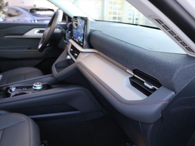2026 Ford Explorer Active - Photo 9