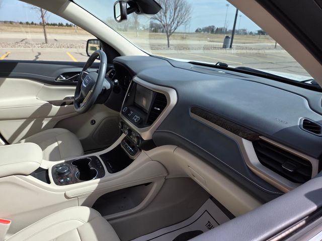 2023 GMC Acadia AWD Denali