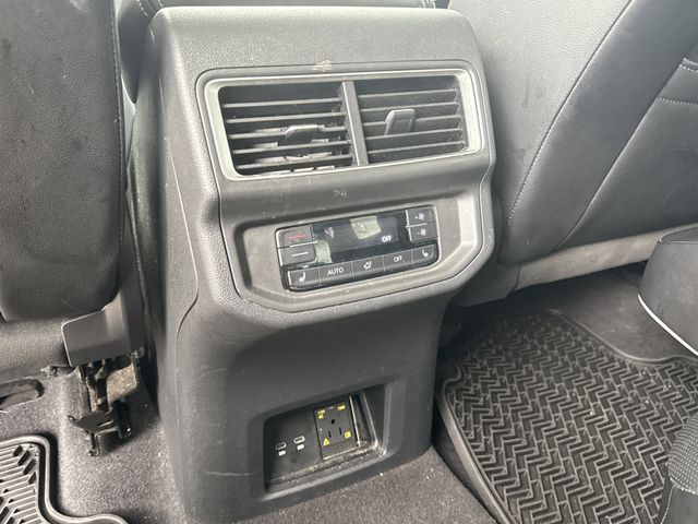 2024 Volkswagen Atlas 2.0T SEL Premium R-Line  at Cook Ford