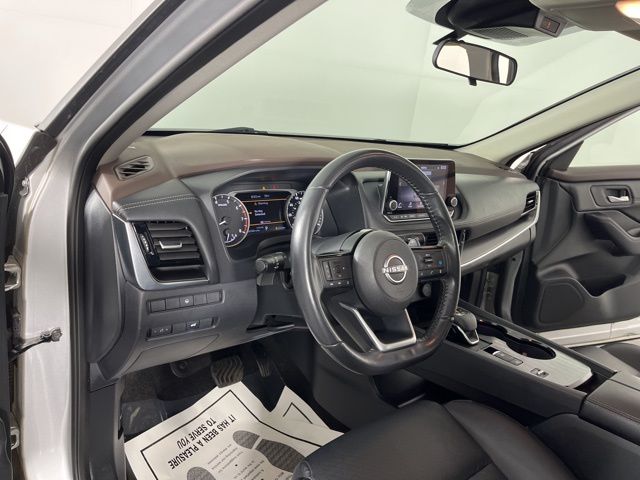 2023 Brilliant Silver Metallic Nissan Rogue SV FWD SUV