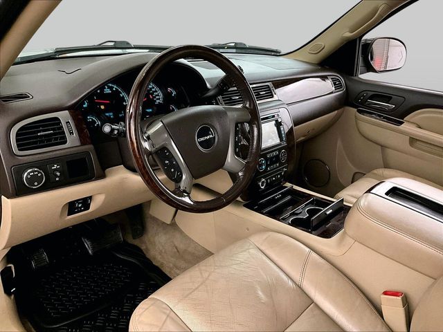 2011 GMC Yukon XL Denali Black at Luther Ford