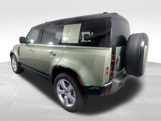 2025 Land Rover Defender 110 X-Dynamic SE 5