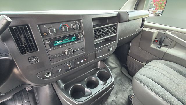 Used 2025 White GMC Work Van image 25
