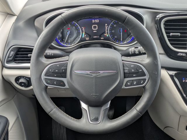 2023 Chrysler Pacifica Touring L - Photo 15